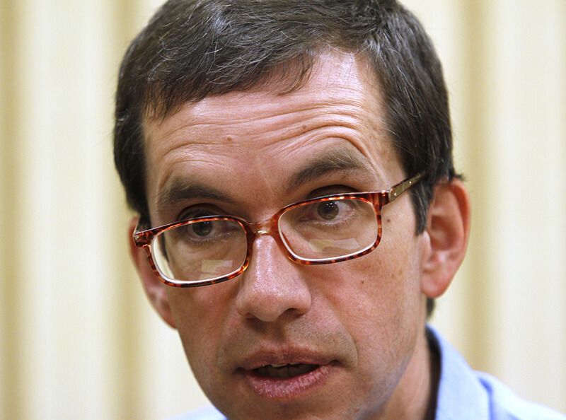 Jens Soering speaks during an interview at the Buckingham Correctional Center in Dillwyn, Va., in 2011. (Steve Helber/Associated Press)